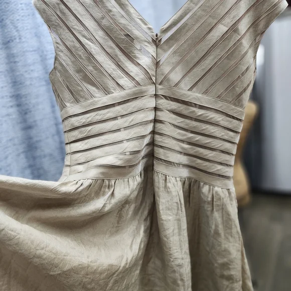 Andre Oliver Beige and Cream Dress - Picture 4 of 5